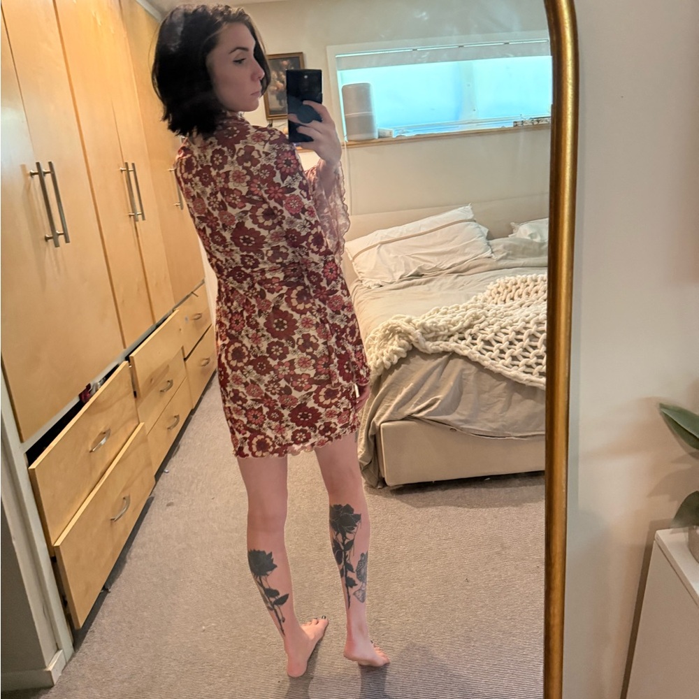 Red floral dress - Picture 4 of 5